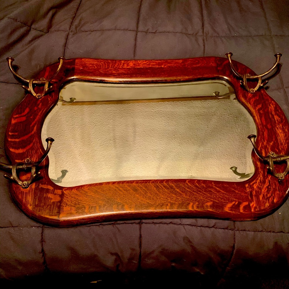 Wall mirror. In good condition.